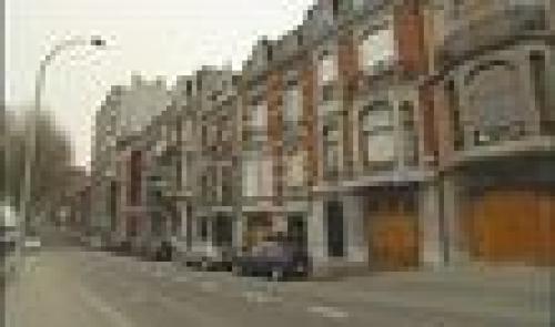 Un ancien arsenal quai Godfroid Kurth